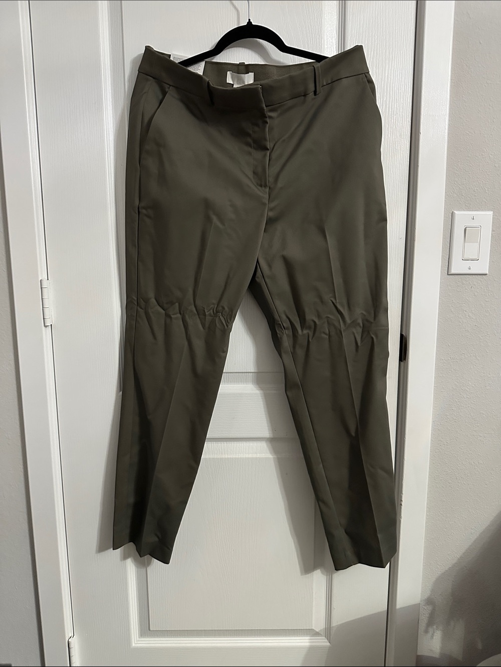 H&M Olive Green Ankle-Length Slacks